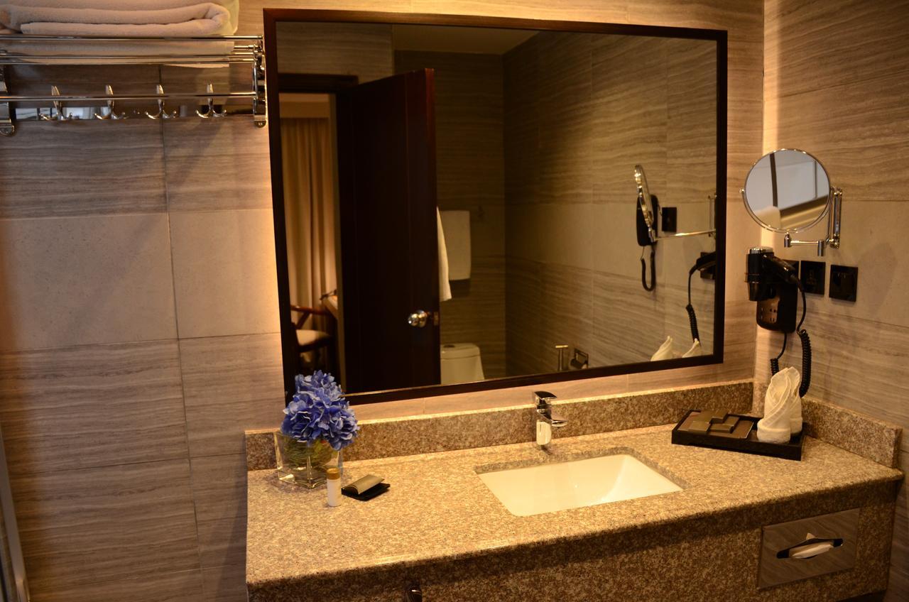 Hotel Dgates Lahore Eksteriør billede